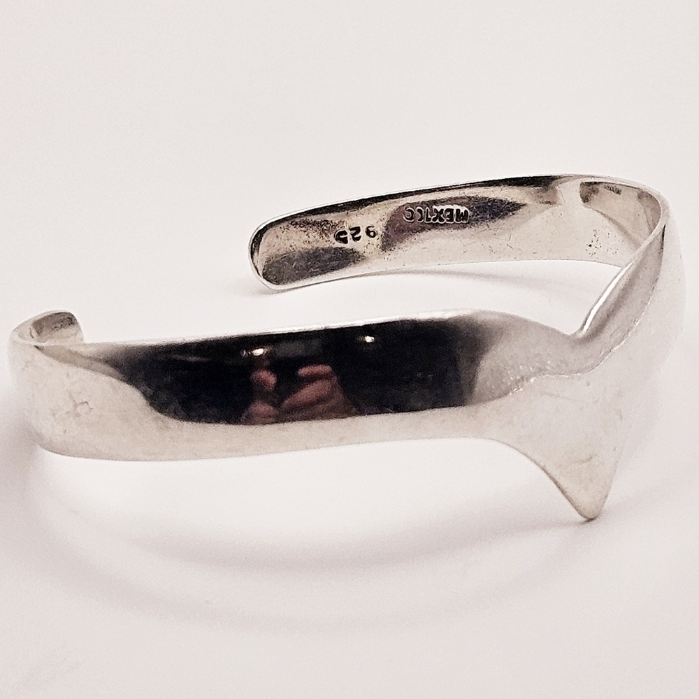 Sterling Silver Native V-Shaped Cuff Bracelet - image 7